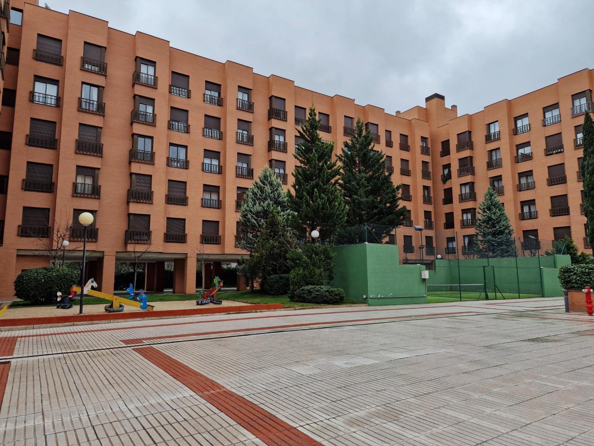 Samaniego, Piscina Y Garaje Junto Civitas Metropolitano Y Aeropuerto Madrid Eksteriør billede